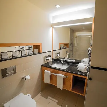 Hotel Lind 4*