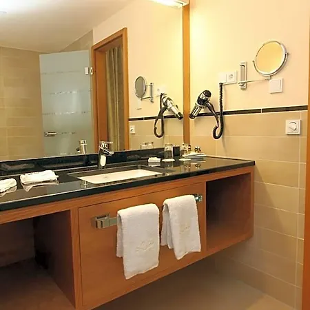 Hotel Lind 4*